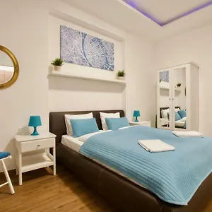 Standard By Hi5 -baross Square Budapest