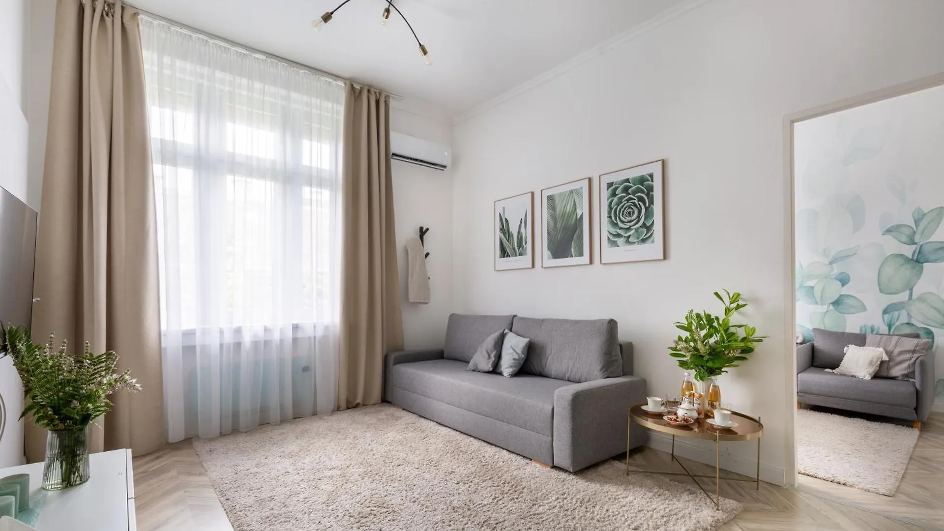 Kiraly Home By Stn Budapest Hungary